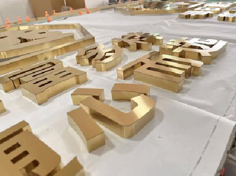 连江县拉丝不锈钢字的特点。