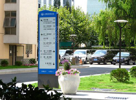 连江县传统的学校标识系统有什么问题？